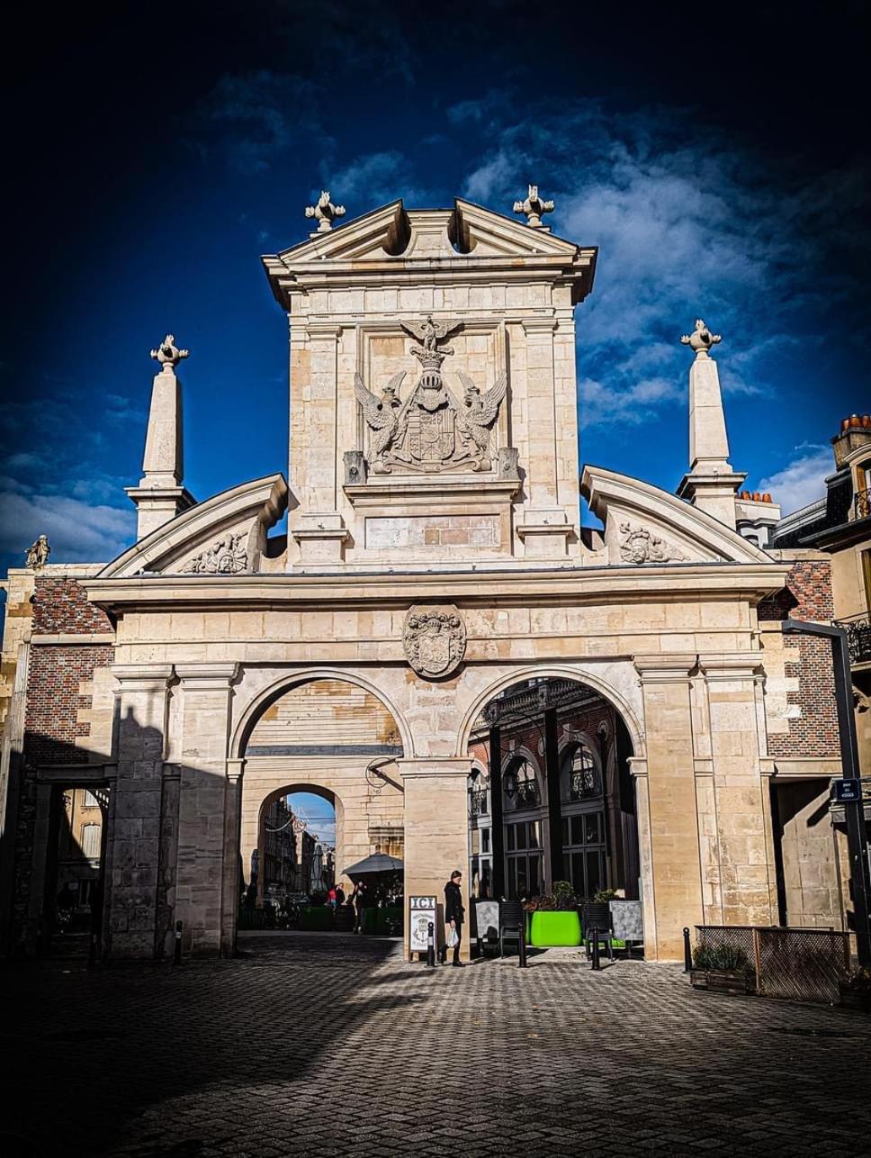 Petit Cocon Proche De Stanislas Nancy Bagian luar foto